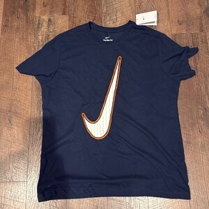 MENS NIKE SWOOSH T SHIRT NWT!!